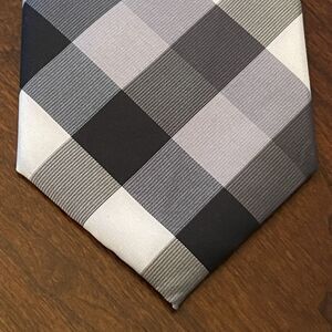 Chaps Black Gray 100% Polyester Men’s Neck Tie Made In China